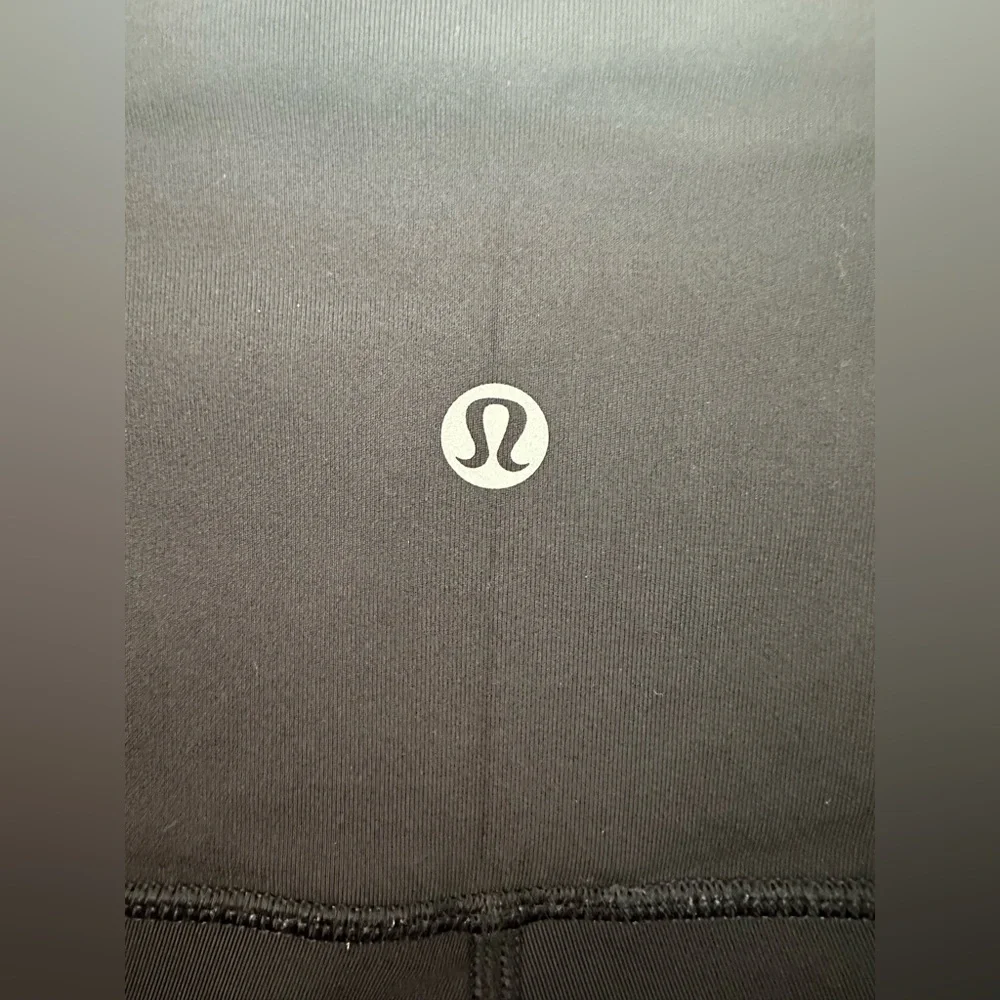 Lululemon Black Cropped Mesh Women's Leggings (987)